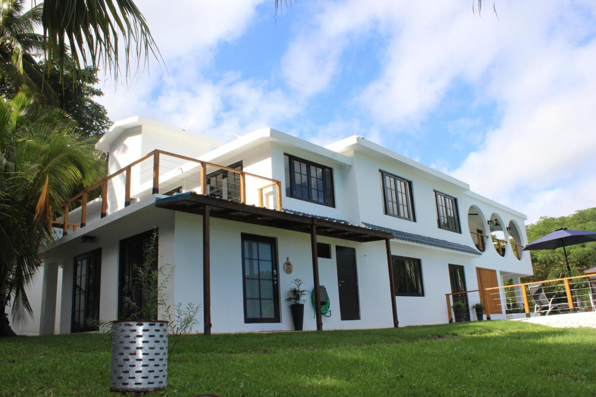 The Serene House Bed & Breakfast Luquillo Exterior photo